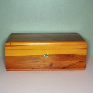 Lane Dresser Top Trinket/Small Items Storage Box Cedar Furniture Store Promo